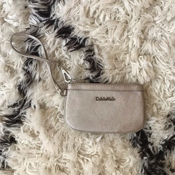 Calvin Klein Handbags - $38 OFF!! New!! Calvin Klein Wristlet